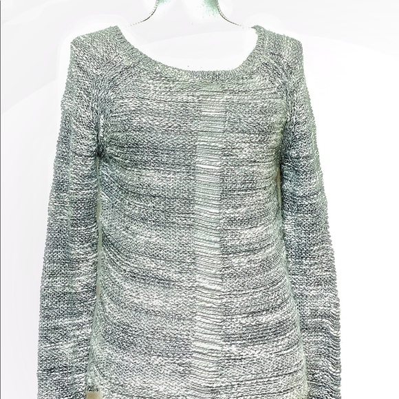 Pam & Gela Distressed Sweater in Gray & White - Picture 5 of 12